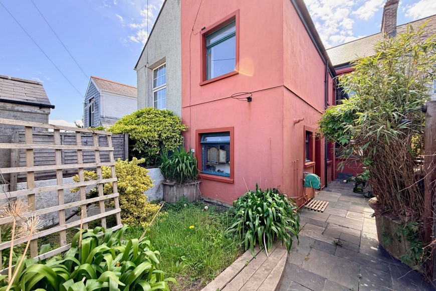 Penmere Hill, Falmouth, TR11
