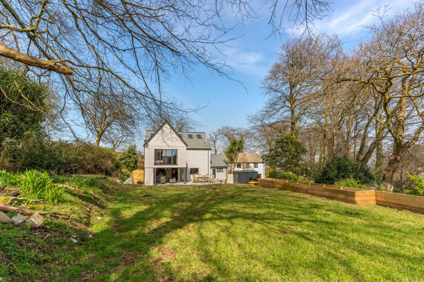 Antron Hill, Mabe Burnthouse, TR10