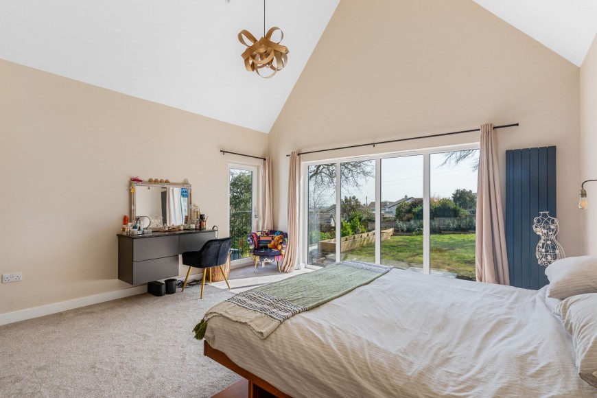 Antron Hill, Mabe Burnthouse, TR10