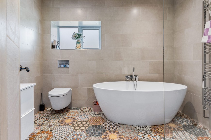 Antron Hill, Mabe Burnthouse, TR10