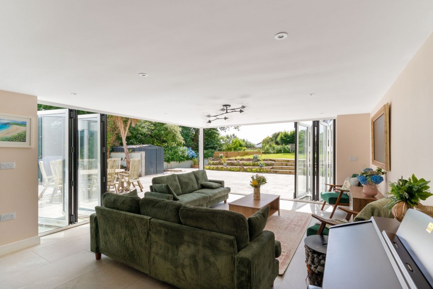 Antron Hill, Mabe Burnthouse, TR10