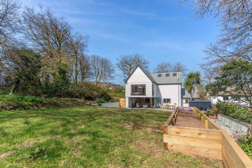 Antron Hill, Mabe Burnthouse, TR10
