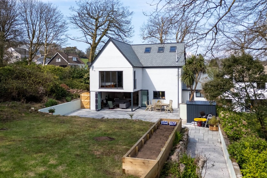 Antron Hill, Mabe Burnthouse, TR10