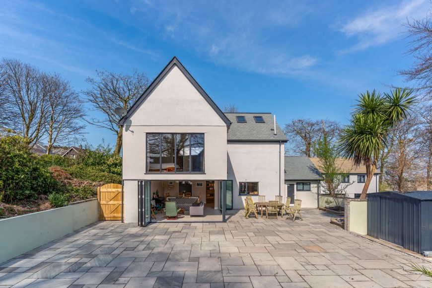 Antron Hill, Mabe Burnthouse, TR10