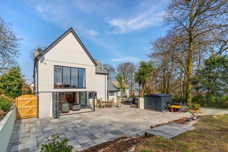 Antron Hill, Mabe Burnthouse, TR10