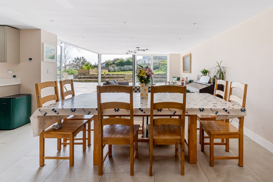 Antron Hill, Mabe Burnthouse, TR10