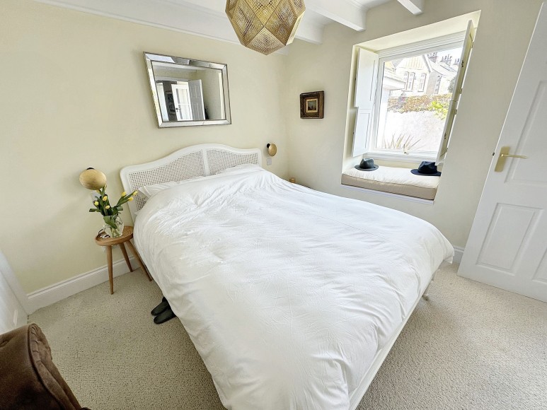 Trefusis Road, Flushing, TR11