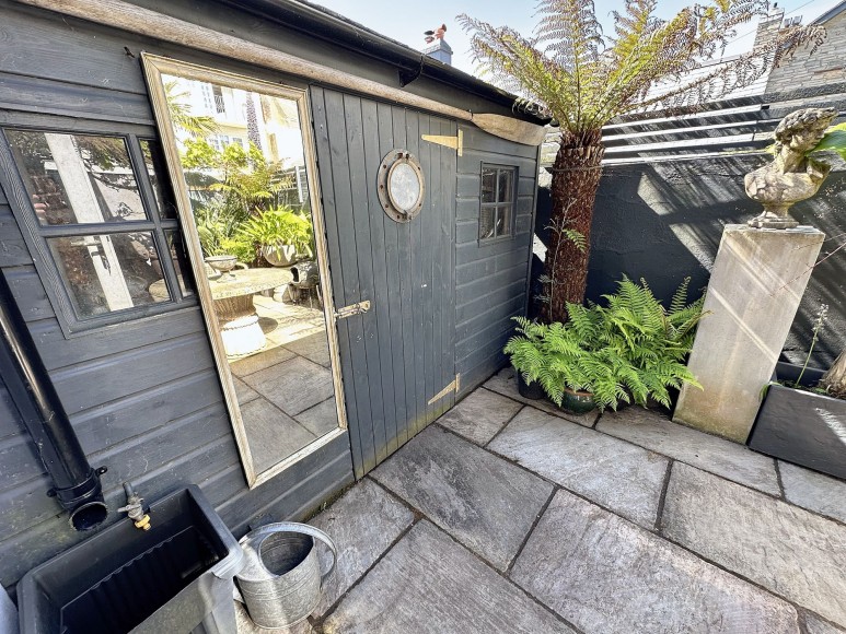 Trefusis Road, Flushing, TR11