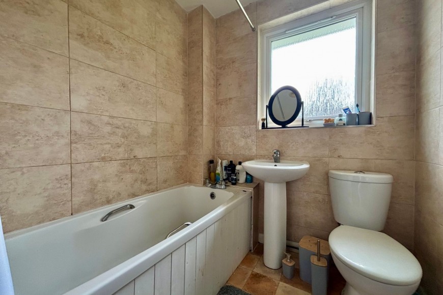 Longfield, Falmouth, TR11