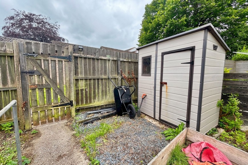 Longfield, Falmouth, TR11