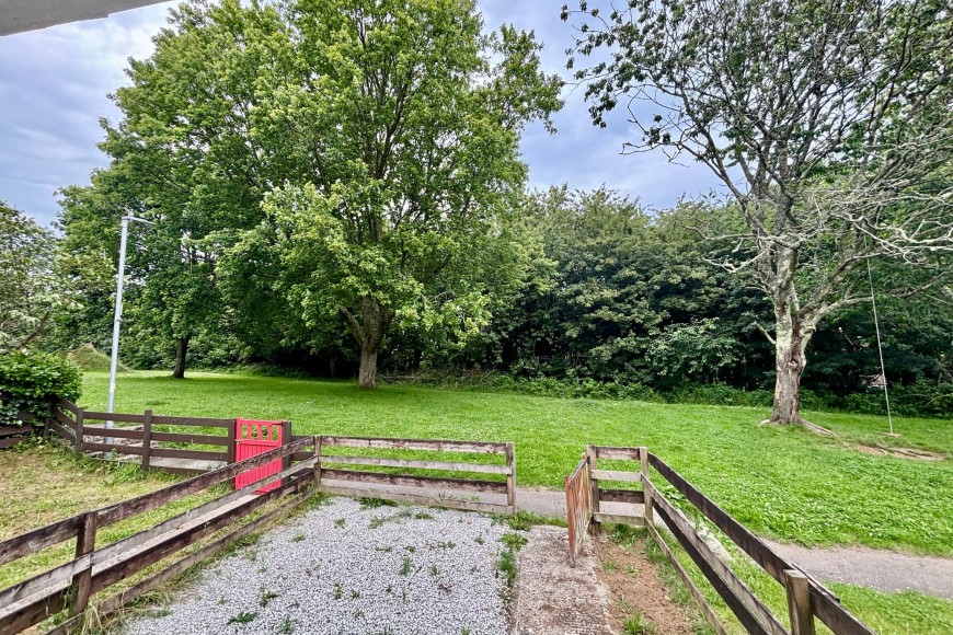 Longfield, Falmouth, TR11
