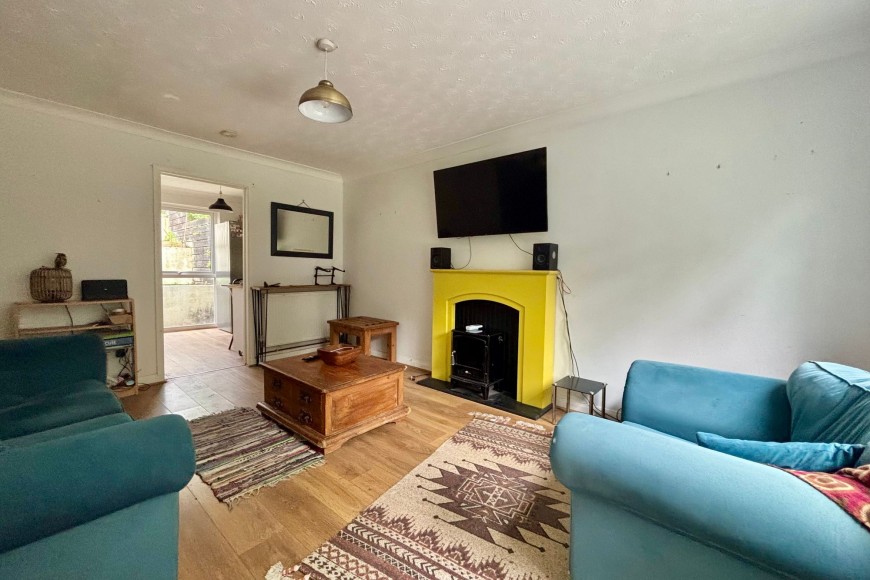 Longfield, Falmouth, TR11