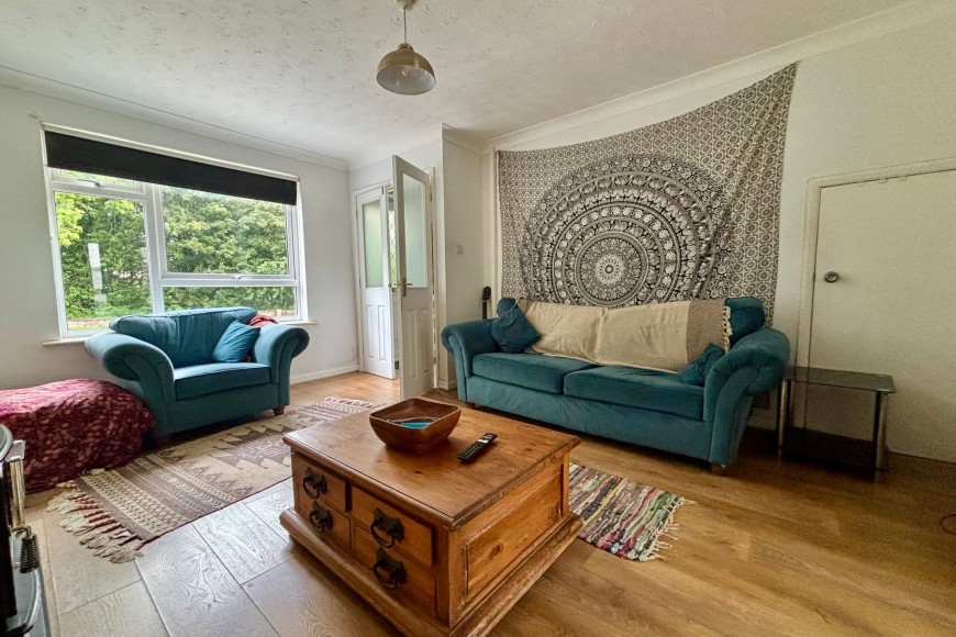 Longfield, Falmouth, TR11