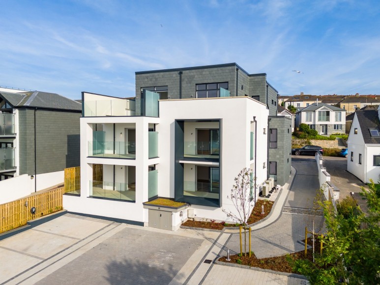 Waters Edge North Parade, Falmouth, TR11