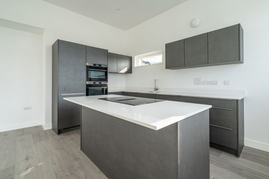 Waters Edge North Parade, Falmouth, TR11