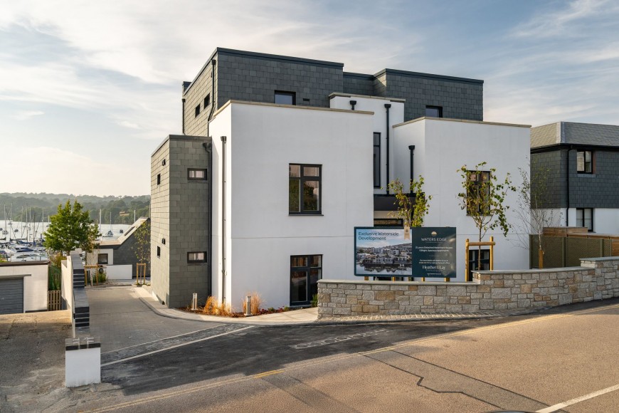 Waters Edge North Parade, Falmouth, TR11