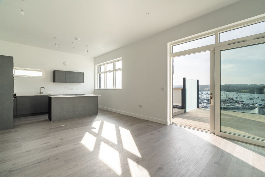 Waters Edge North Parade, Falmouth, TR11