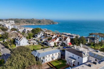 Emslie Road, Gyllyngdune Manor Emslie Road, TR11