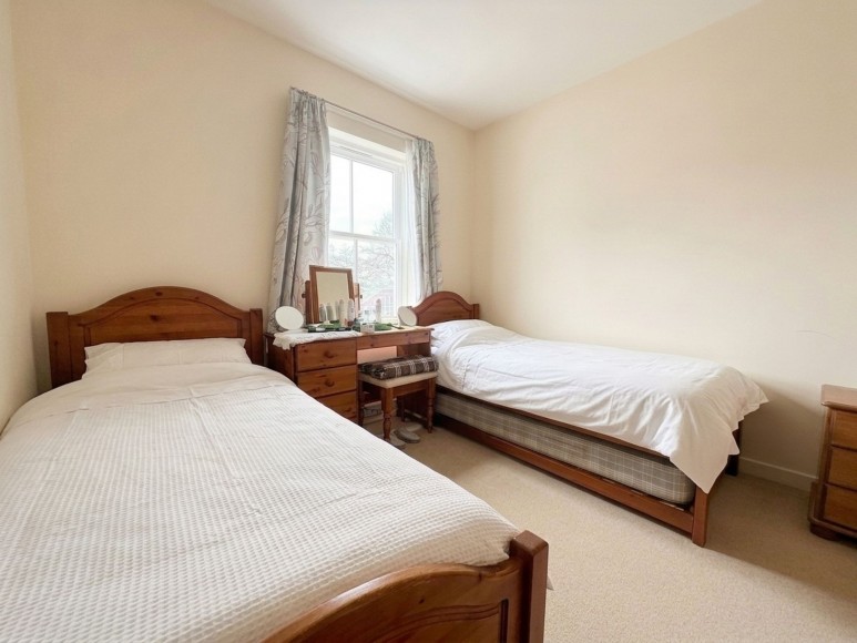 Emslie Road, Gyllyngdune Manor Emslie Road, TR11