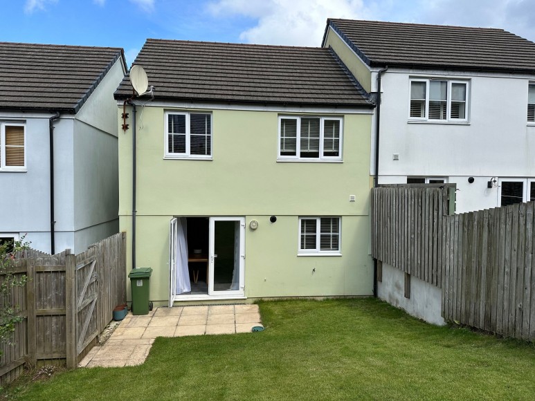 Mena Chinowyth, Falmouth, TR11