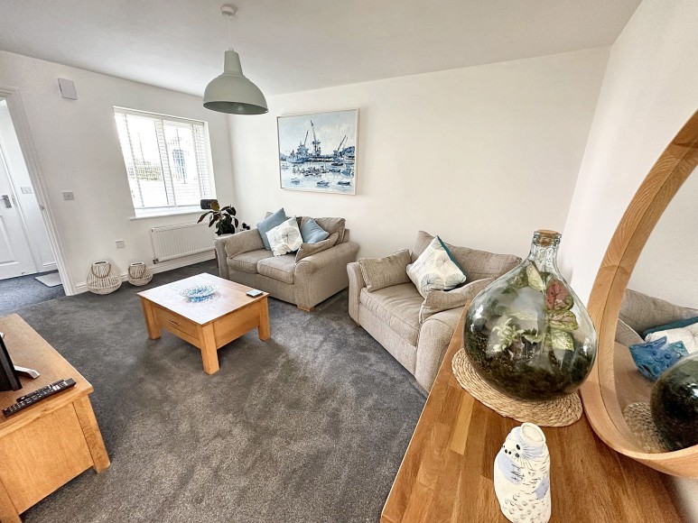 Mena Chinowyth, Falmouth, TR11