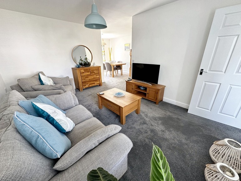 Mena Chinowyth, Falmouth, TR11