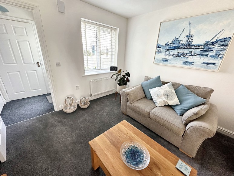 Mena Chinowyth, Falmouth, TR11