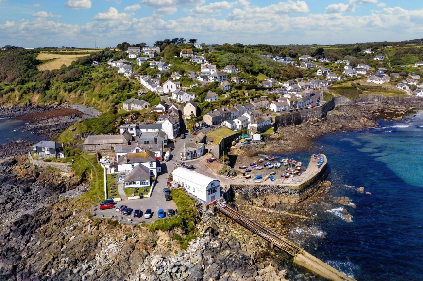 Sunny Corner, Coverack, TR12