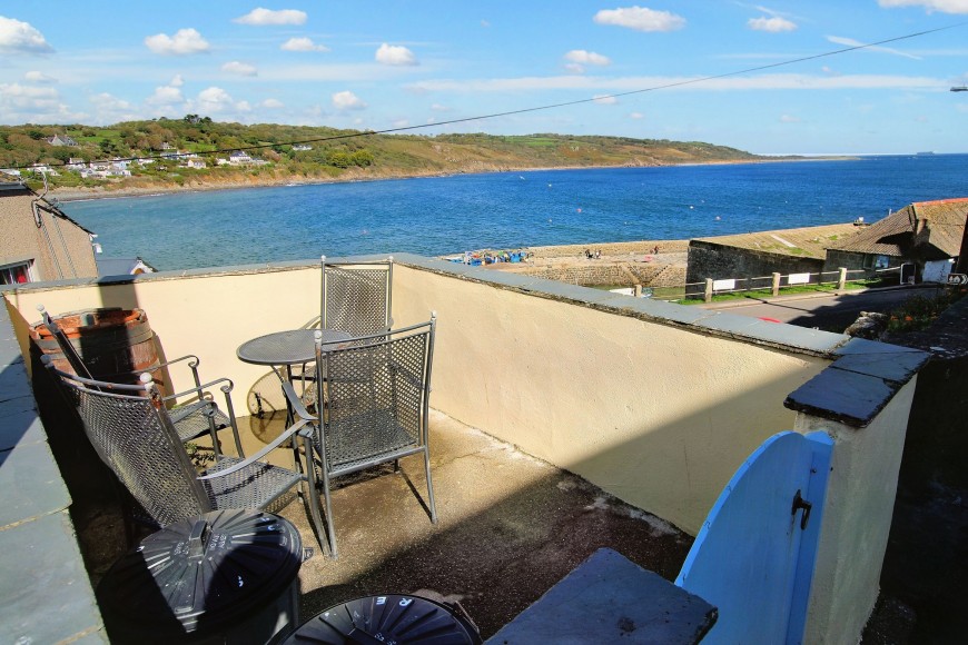 Sunny Corner, Coverack, TR12