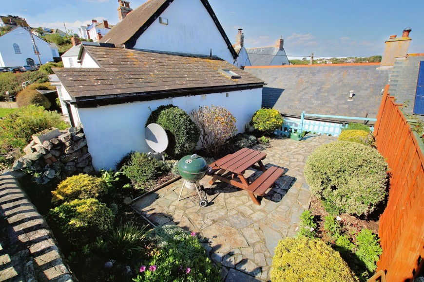 Sunny Corner, Coverack, TR12