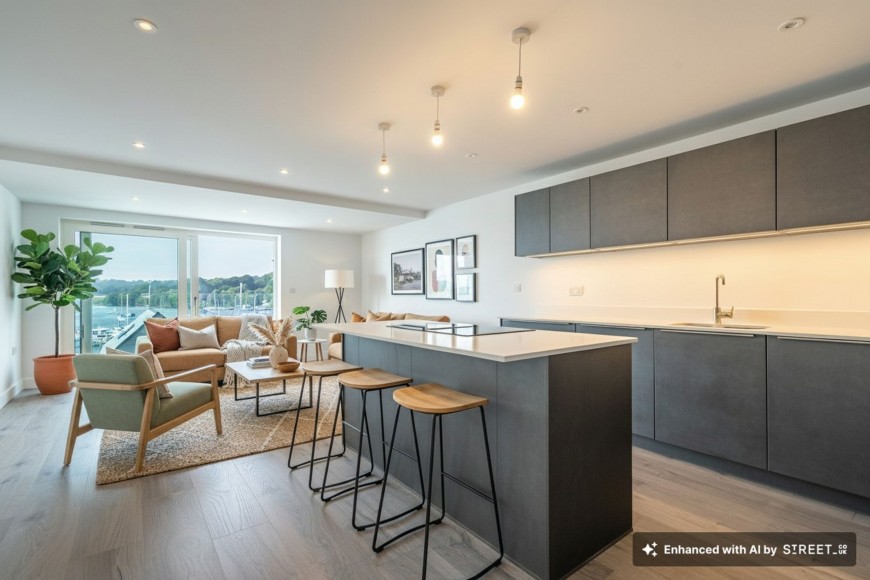 Waters Edge North Parade, Falmouth, TR11