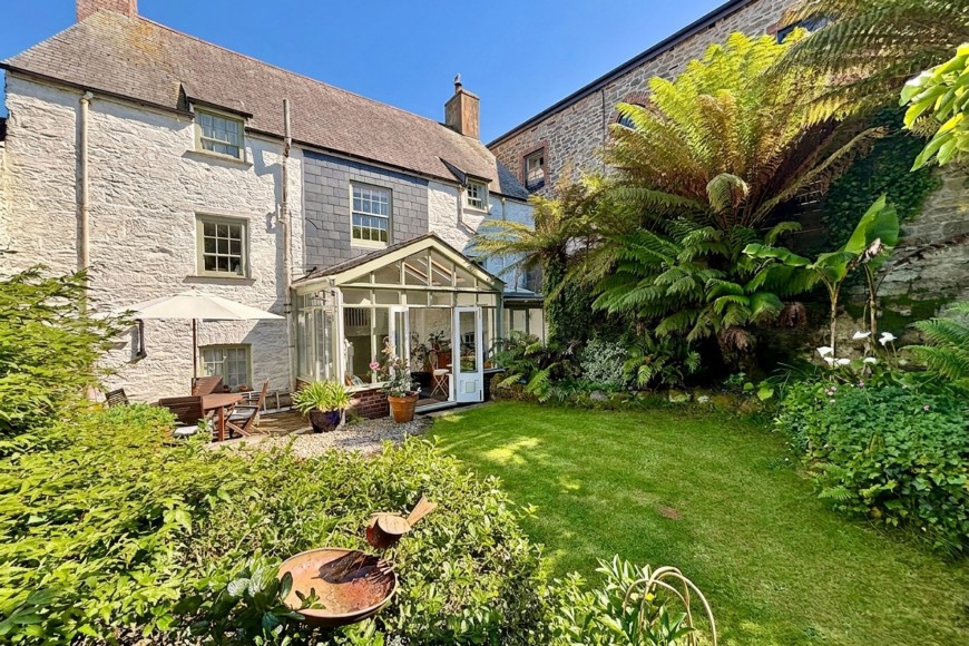 New Street, Penryn, TR10