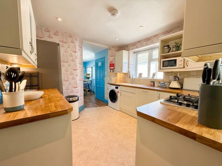 Gyllyngvase Terrace, Falmouth, TR11