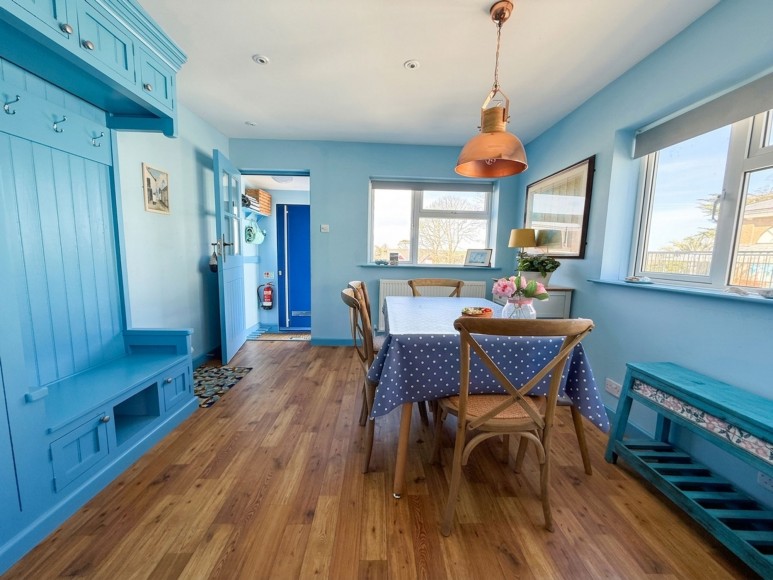 Gyllyngvase Terrace, Falmouth, TR11