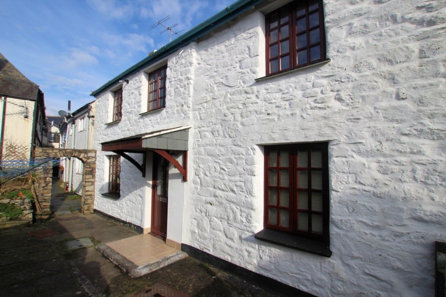 Higher Market Street, Penryn, TR10