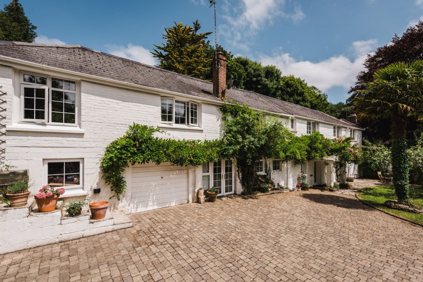 Venton Road, Falmouth, TR11