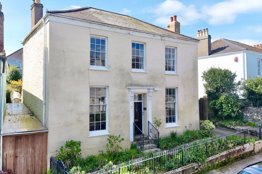 Kimberley Place, Falmouth, TR11