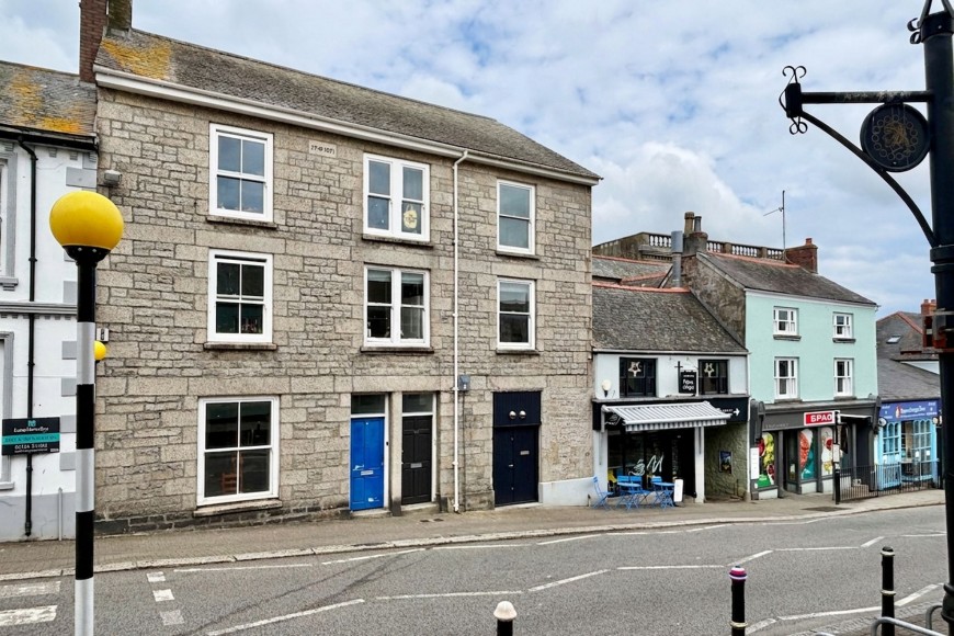 Lower Market Street, Penryn, TR10