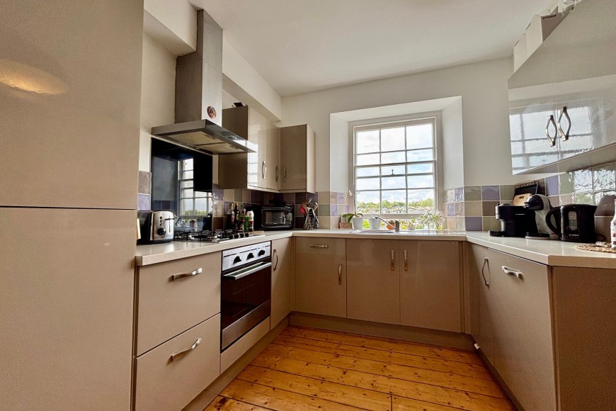 Lower Market Street, Penryn, TR10