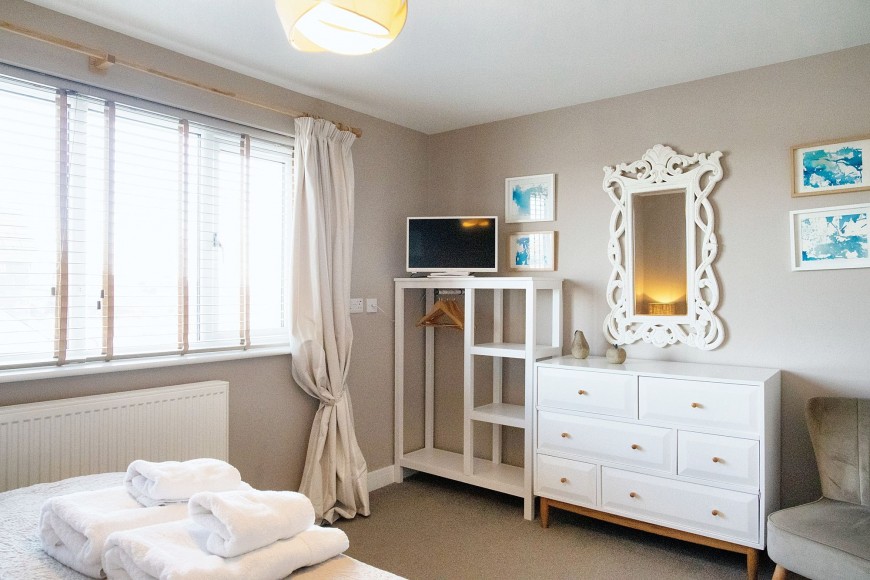 Meadowbank Road, Falmouth, TR11