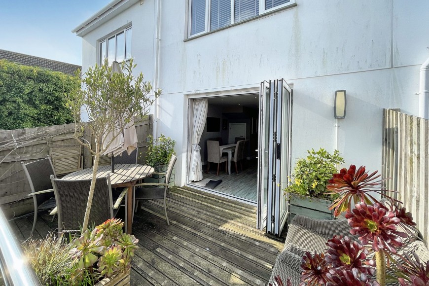 Meadowbank Road, Falmouth, TR11