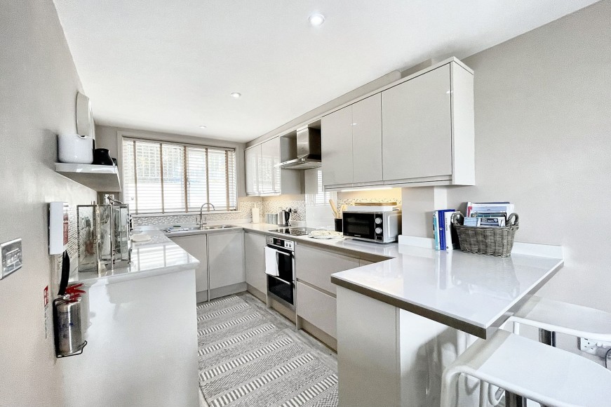 Meadowbank Road, Falmouth, TR11