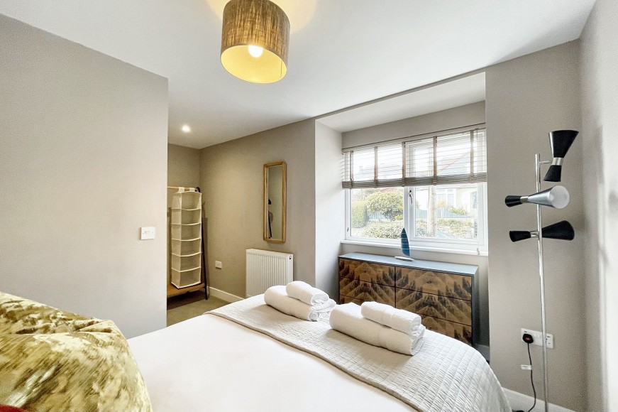 Meadowbank Road, Falmouth, TR11