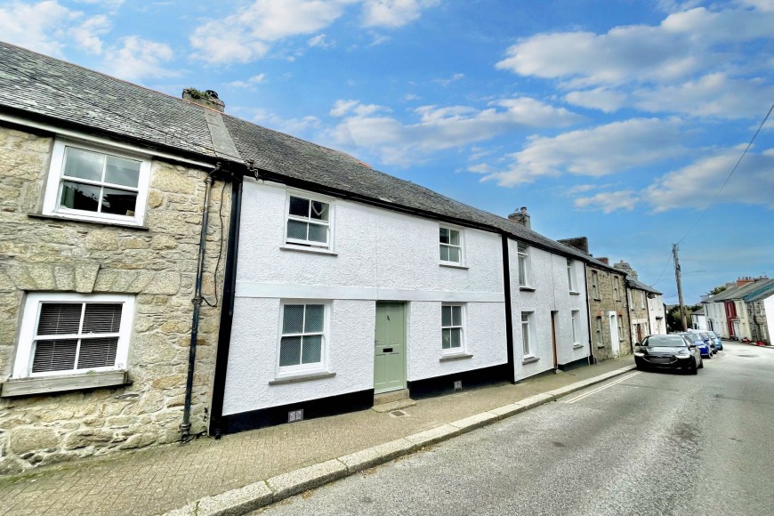 Helston Road, Penryn, TR10