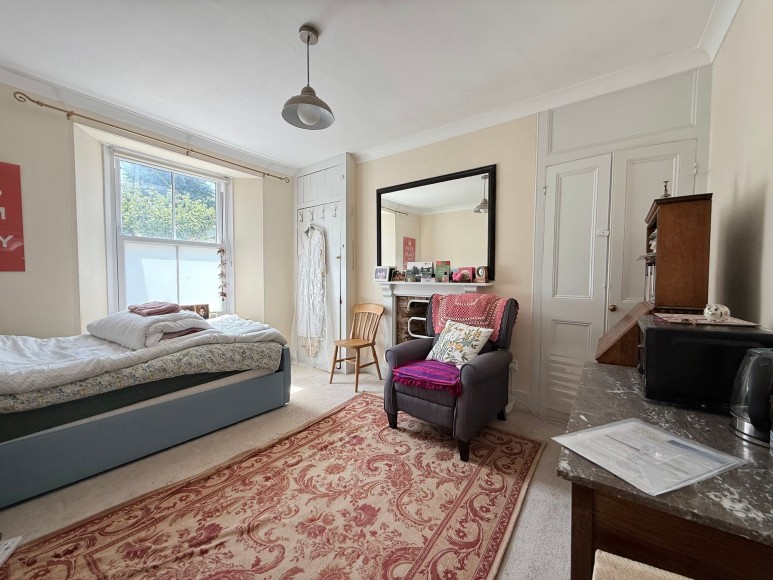 Claremont Terrace, Falmouth, TR11