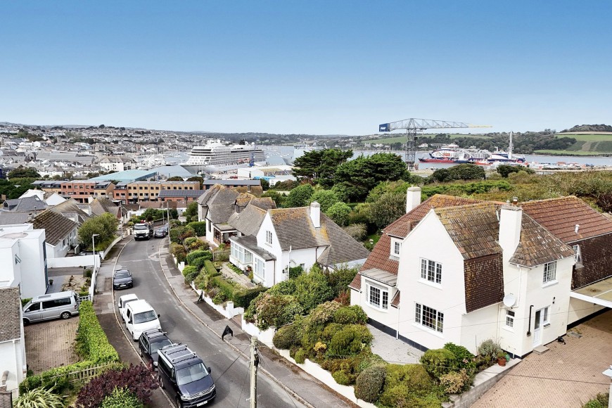 Tredynas Road, Falmouth, TR11