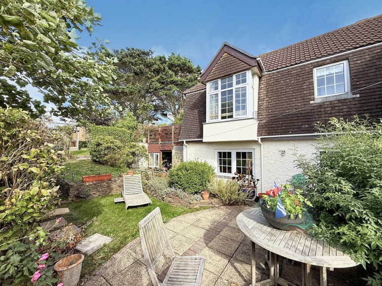 Tredynas Road, Falmouth, TR11