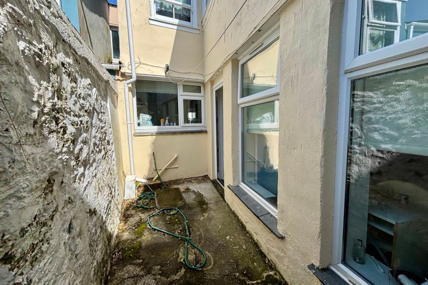 Wellington Terrace, Falmouth, TR11