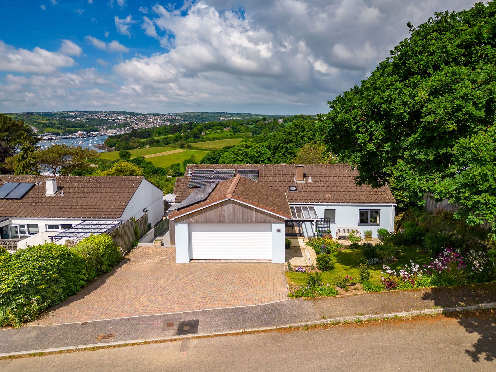 View Tregew Close, Flushing, TR11