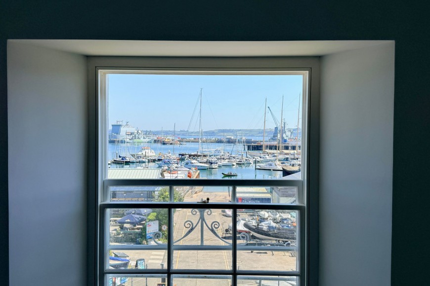 Grove Place, Quayside, TR11